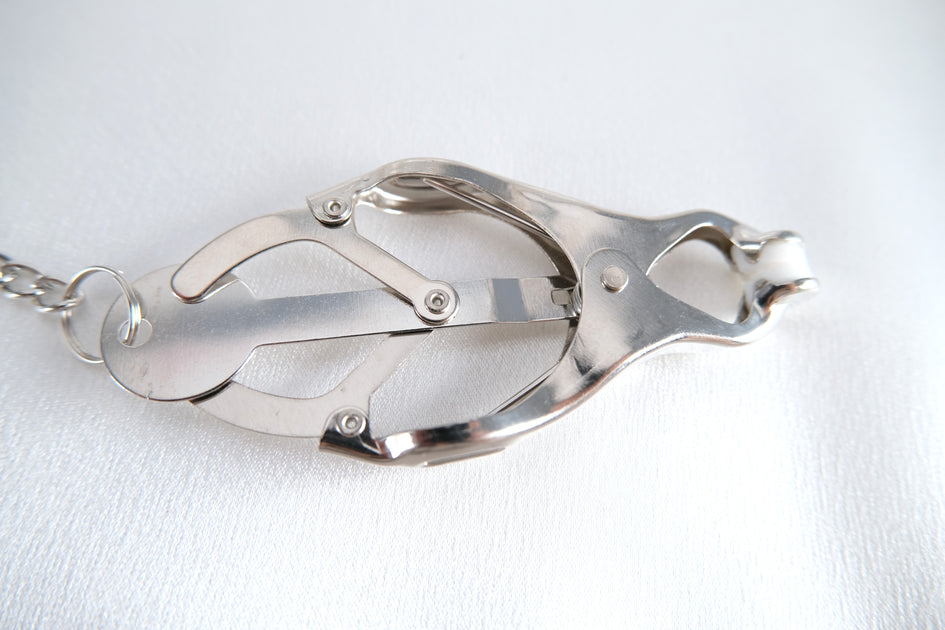 Clover Nipple Clamps With Ring Bell Clit Clamp Scrotum Clamp LoveOrigin clover-nipple-clamps-with-ring-bell-clit-clamp-scrotum-clamp-loveorigin