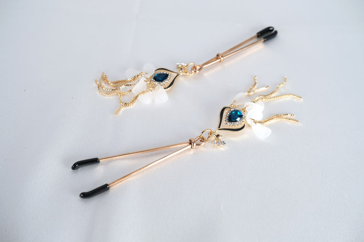Nipple Clamp /Vagina Clip With Blue Artificial Stone