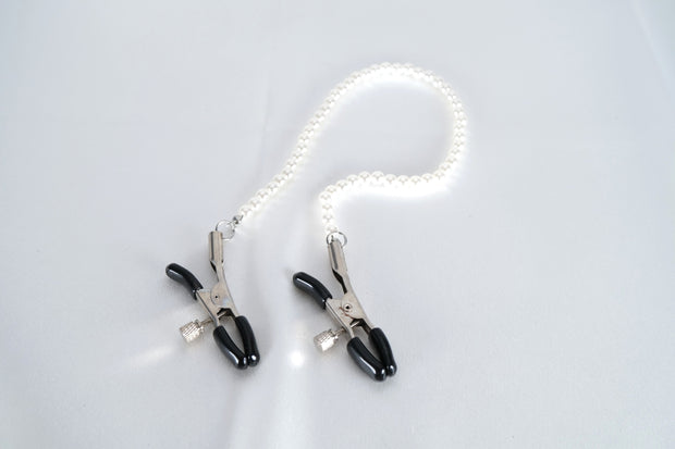 Nipple Clamps With Pearl Chain