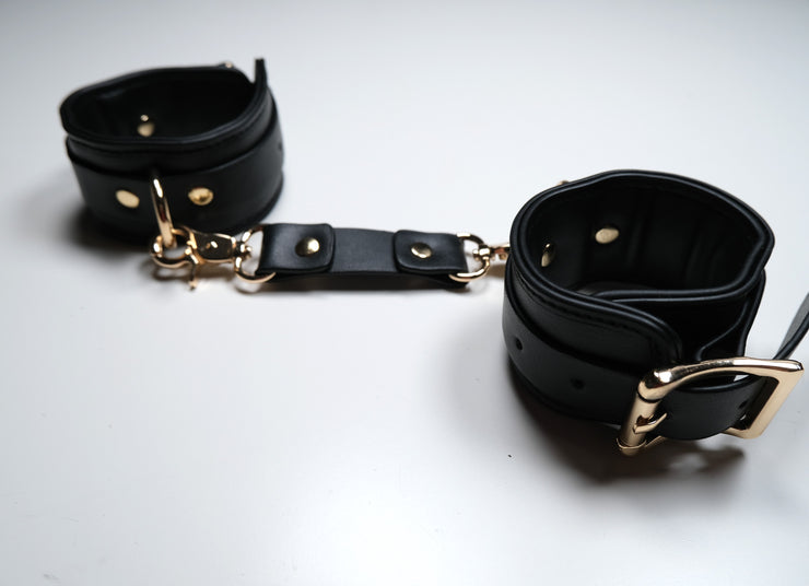 Leather Collar With Handcuffs Set