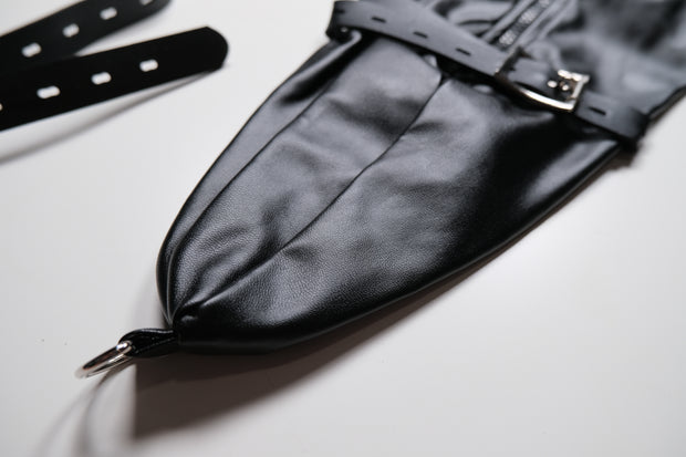 Zipper Arm Restraint
