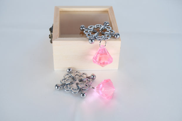 Screw Nipple Clamps With Diamond Pendant