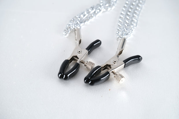 Nipple Clamps With Triple Chain