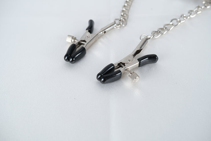 Nipple Clamps With Chain Tag