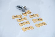 Round Jewel Butt Plug With Bone Shaped Dog Tag