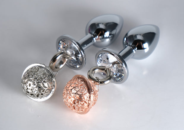 Jeweled Butt Plug With Handcuff